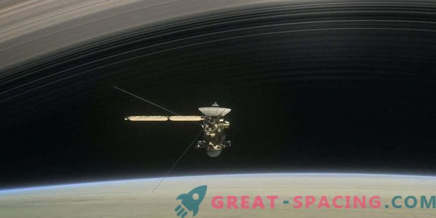 La prima campata storica di Cassini tra gli anelli di Saturno