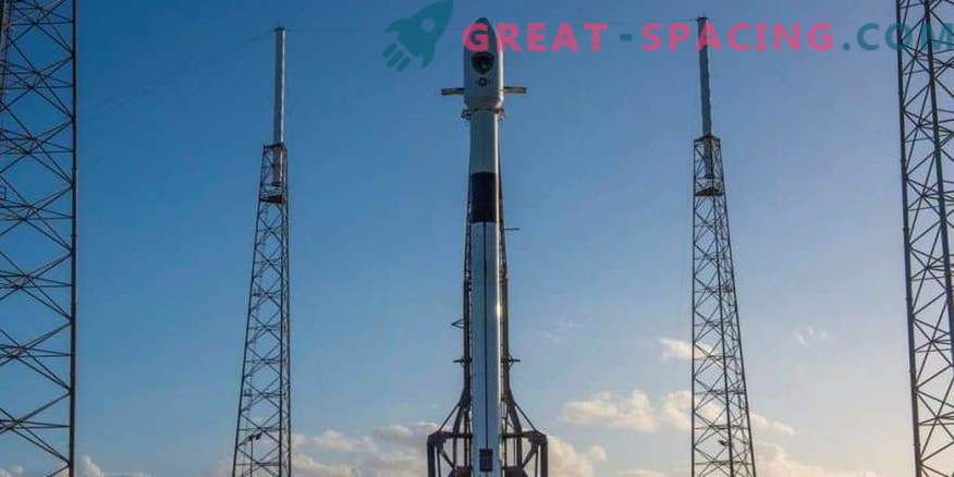 Ritardi SpaceX Lancio di Navigatore satellitare a causa di Vento forte