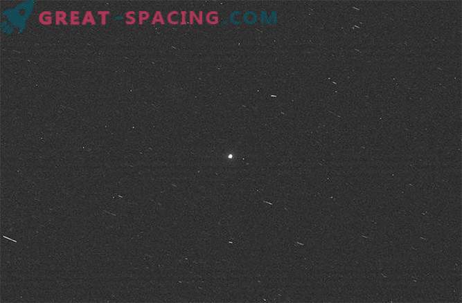 Ottenute le prime fotografie della cometa Churyumov-Gerasimenko dal modulo di atterraggio di Phil