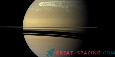 Tempeste su vasta scala scuotono l'atmosfera di Saturno