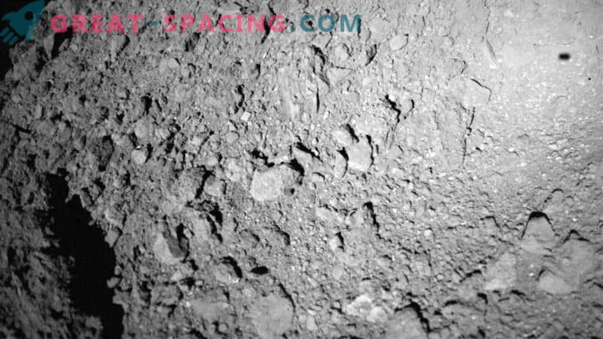 Hayabusa-2 posticipa la discesa della sonda sull'asteroide Ryugu
