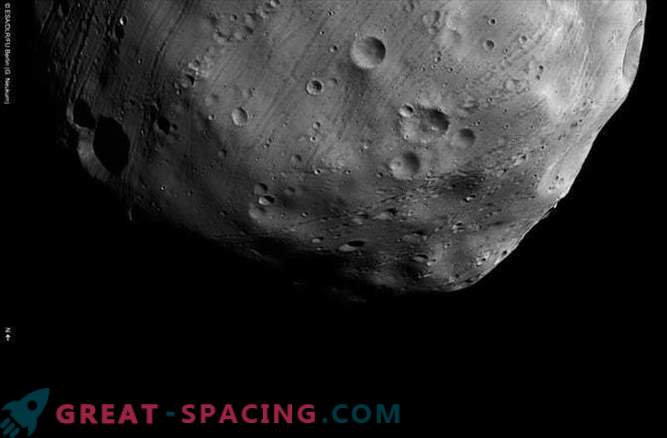 L'astronave si avvicina all'approccio più vicino con Phobos