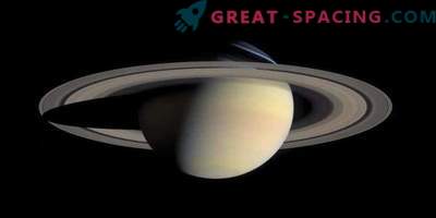Saturno potrebbe partecipare alla formazione delle grandi lune di Giove