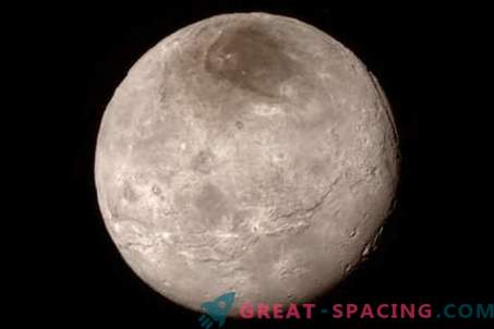 Nuovi orizzonti: Plutone ha montagne ghiacciate, Charon è attivo