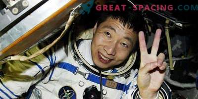 Un astronauta cinese parla di uno strano rumore in un'astronave. Opinione ufologov
