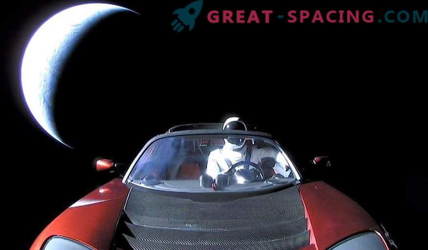 Quanto lontano ha il primo veicolo elettrico spaziale, Ilona Mask, volato