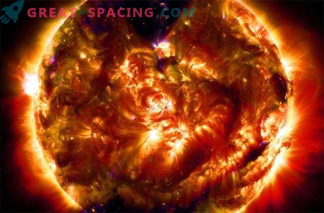 Space Telescope ha sparato 100 milioni di foto giganti del Sole