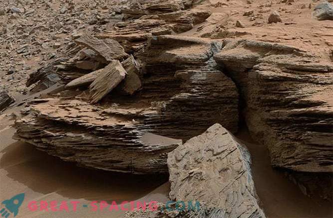 Ho trovato un'altra prova dell'esistenza di un antico lago su Marte