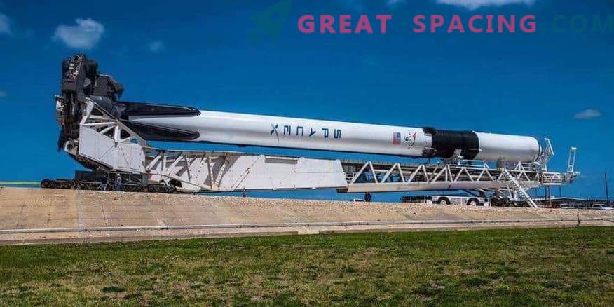 Nuovo avvio da SpaceX dopo un mese di silenzio