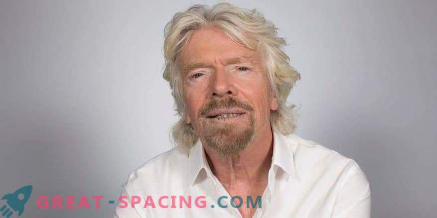 Richard Branson si sta preparando per un volo spaziale nel mese di luglio.