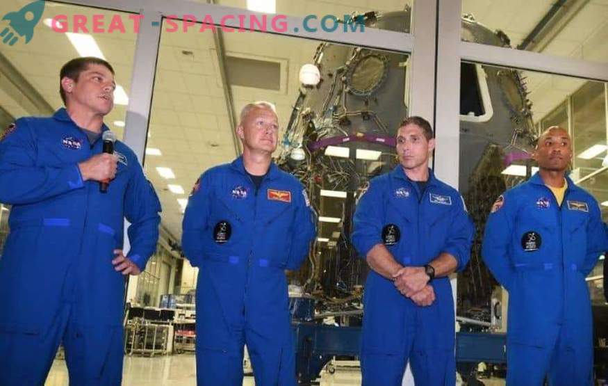 SpaceX si sta preparando a inviare gli astronauti alla ISS
