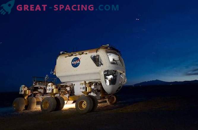 Foto che mostrano lo sviluppo della tecnologia NASA per un volo su Marte