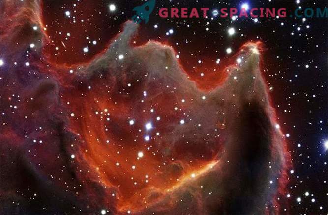 Sbirciando nell'abisso della misteriosa Nebulosa Gama
