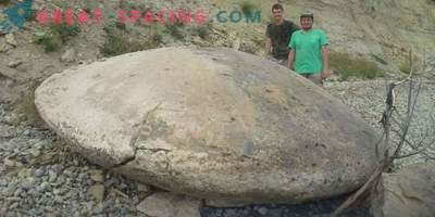 Disques de pierre en forme de soucoupes volantes. Les ufologues et les scientifiques se disputent sur l’origine des découvertes dans la région de Volgograd