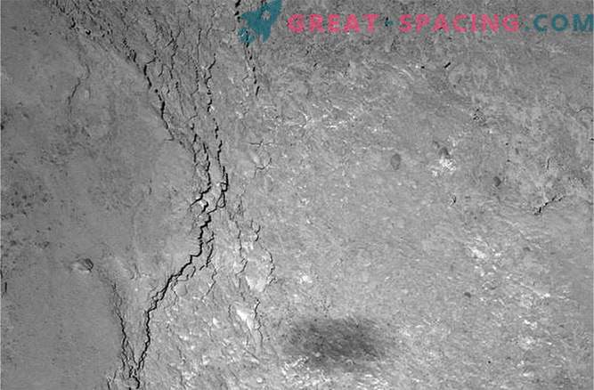 Rosetta cattura la propria ombra sulla superficie della cometa