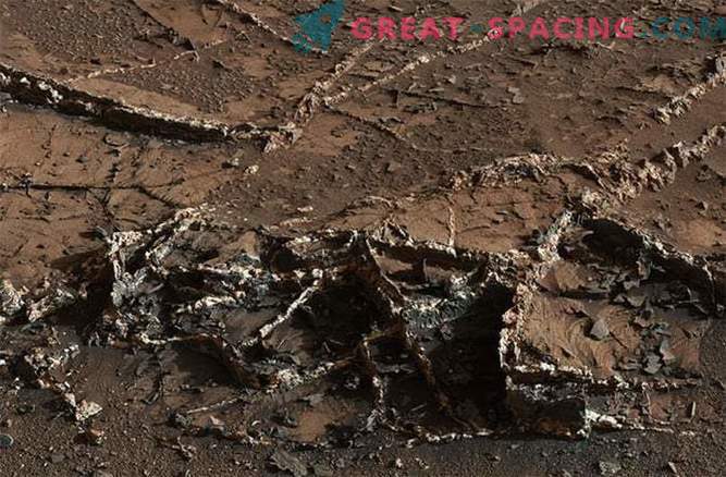 Studi sulle antiche acque di Marte dal rover Curiosity: foto