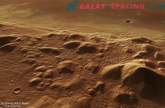 Il ghiaccio può essere nascosto sotto le colline di Marte