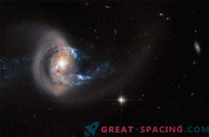 Hubble ha scoperto una galassia di stelle sparse lontano da casa