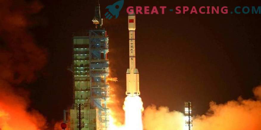La Cina cerca di superare la NASA con un razzo superpotente