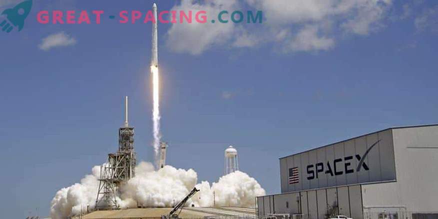 SpaceX lancia la missione segreta Zuma