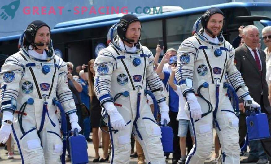 Астронавтите, върнати от МКС на Земята