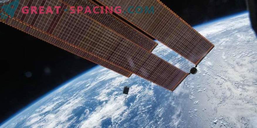 Vista del dispositivo Dellingr dalla ISS