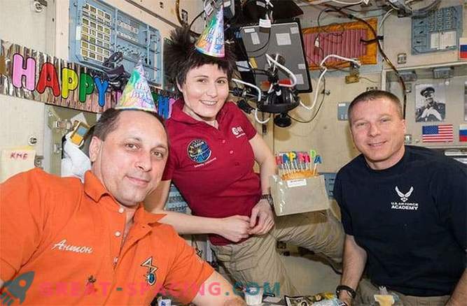 L'equipaggio della ISS rimarrà in orbita finché i russi non troveranno il missile