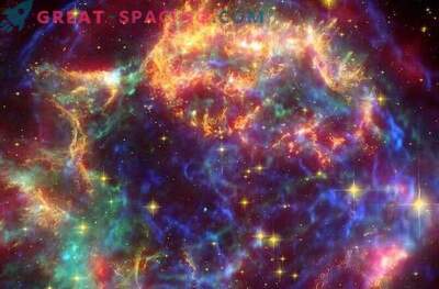 La splendida supernova ha una busta del gas