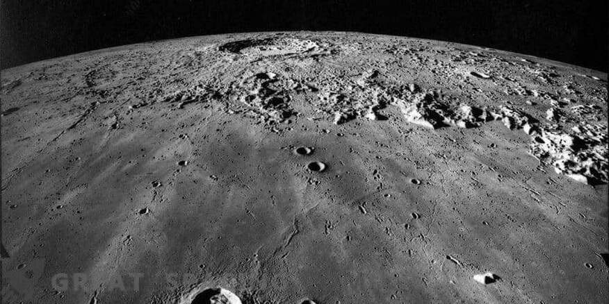 L'antico attacco di meteore rivela l'interno lunare